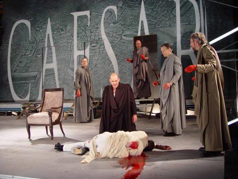 CST; Julius Caesar: Antony Mourns over the Corpse of Caesar in front of Brutus.