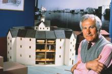 Sam Wanamaker with an Early Model of the Globe Project